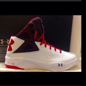 Under armor basket ball shoes